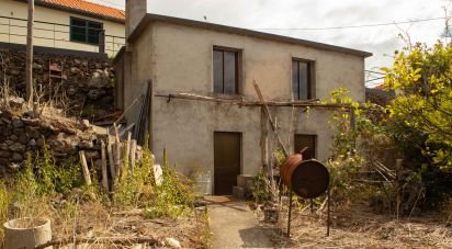 Maison T3 à Arco da Calheta de 146 m²