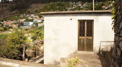 Maison T3 à Arco da Calheta de 146 m²