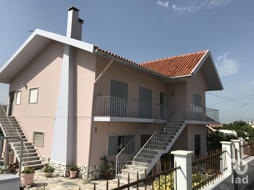 Casa / Villa T5 em Romeira e Várzea de 183 m²
