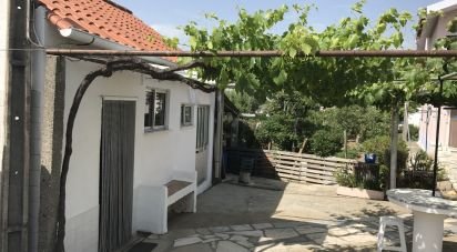 Maison T5 à Romeira e Várzea de 183 m²