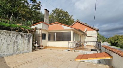 Maison rustique T3 à Cumeeira de 45 m²