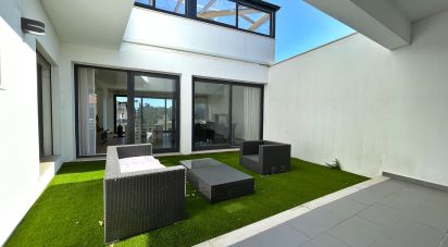 Casa / Villa T4 em Carriço de 258 m²