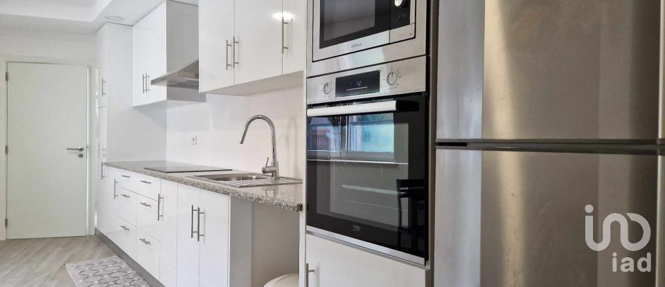 Casa T2 em Reguengo do Fetal de 151 m²