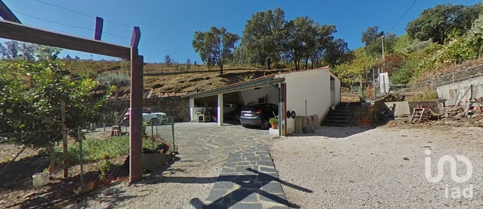 Casa / Villa T4 em Alvares de 132 m²