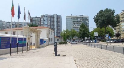 Appartement T3 à São Domingos De Benfica de 142 m²