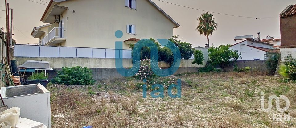 Terreno em Fernão Ferro de 319 m²