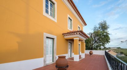 Casa / Villa T5 em Romeira e Várzea de 237 m²