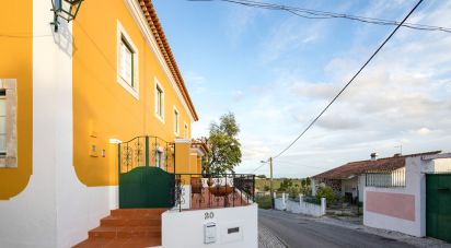 Maison T5 à Romeira e Várzea de 237 m²