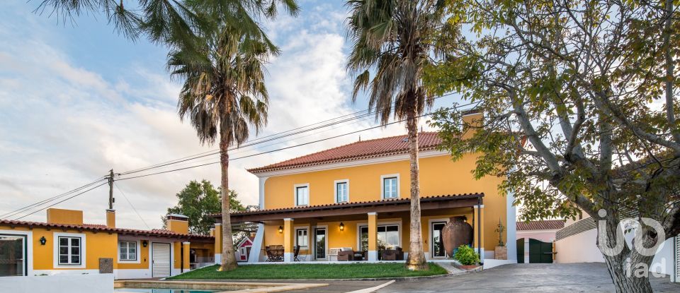 Moradia T5 em Romeira e Várzea de 237 m²