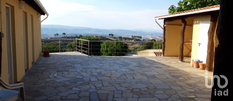 Mansion T6 in São Pedro de Agostém of 358 m²