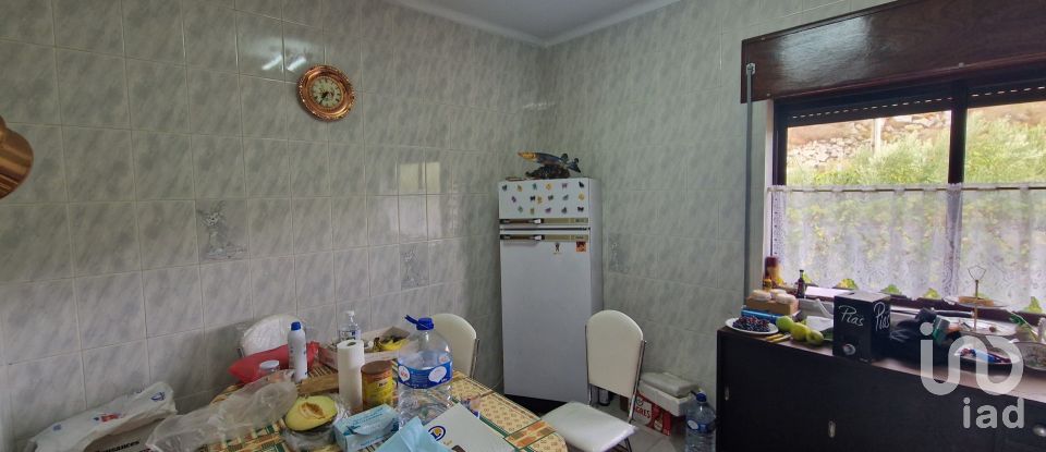 Lodge T3 in Lamego (Almacave e Sé) of 165 m²