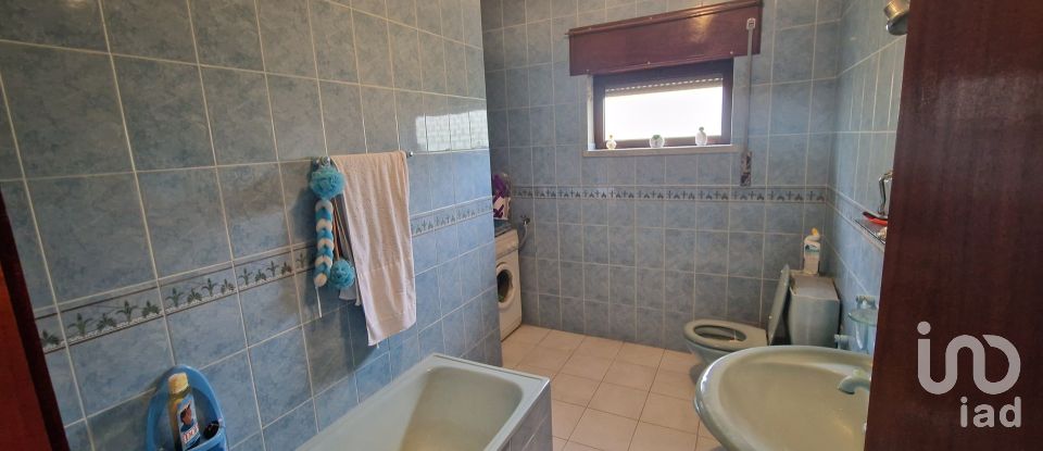 Lodge T3 in Lamego (Almacave e Sé) of 165 m²