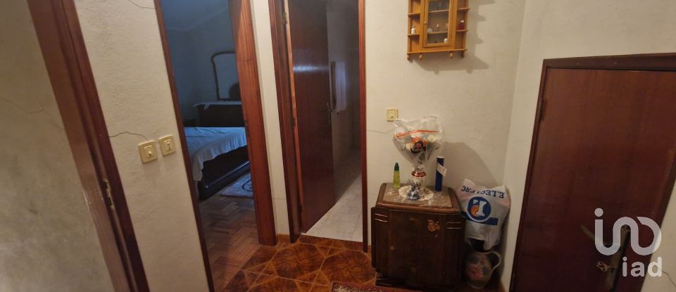 Lodge T3 in Lamego (Almacave e Sé) of 165 m²