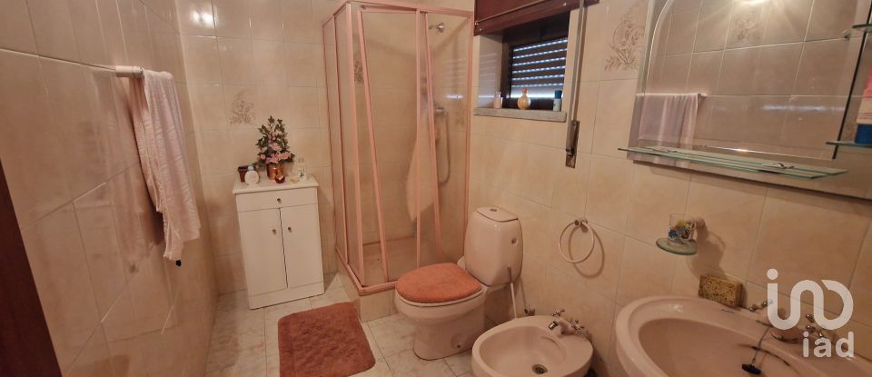 Lodge T3 in Lamego (Almacave e Sé) of 165 m²