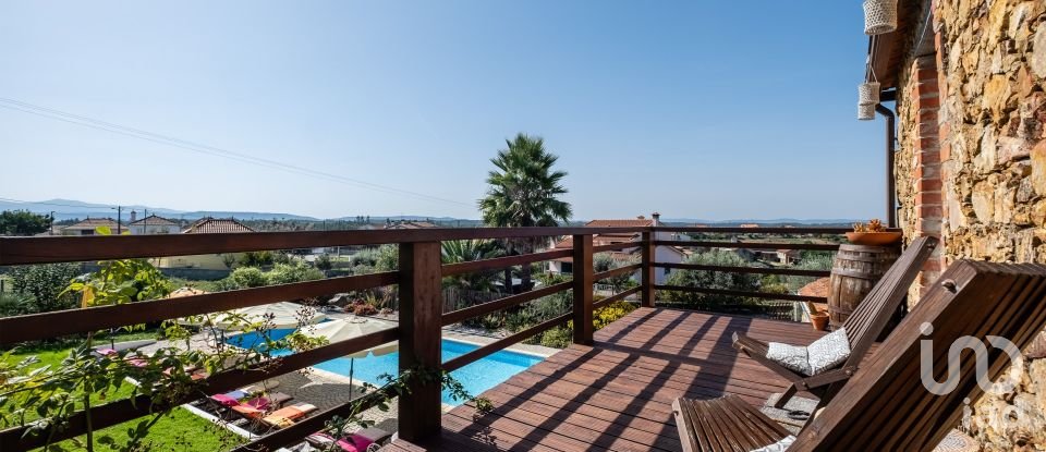 Gîte T8 à Carapinha de 519 m²