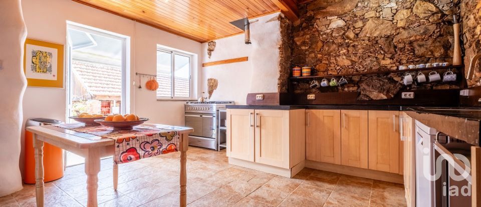 Gîte T8 à Carapinha de 519 m²