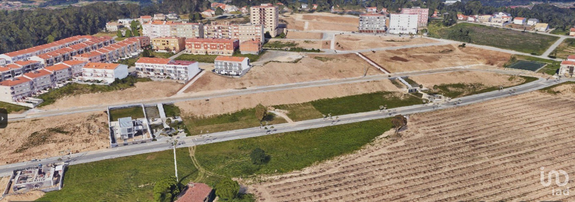 Terreno em São João de Ver de 668 m²