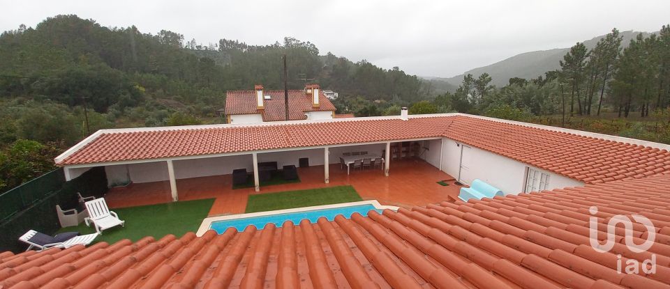 House T4 in Ferreira do Zêzere of 372 m²