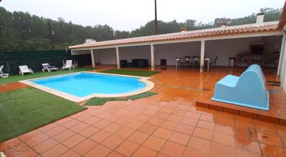 Maison T4 à Ferreira do Zêzere de 372 m²