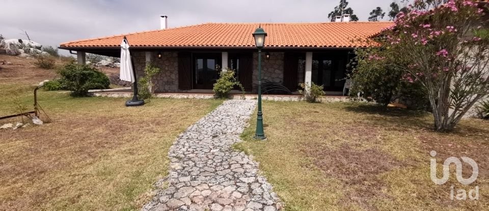 Maison T3 à Riba de Âncora de 206 m²