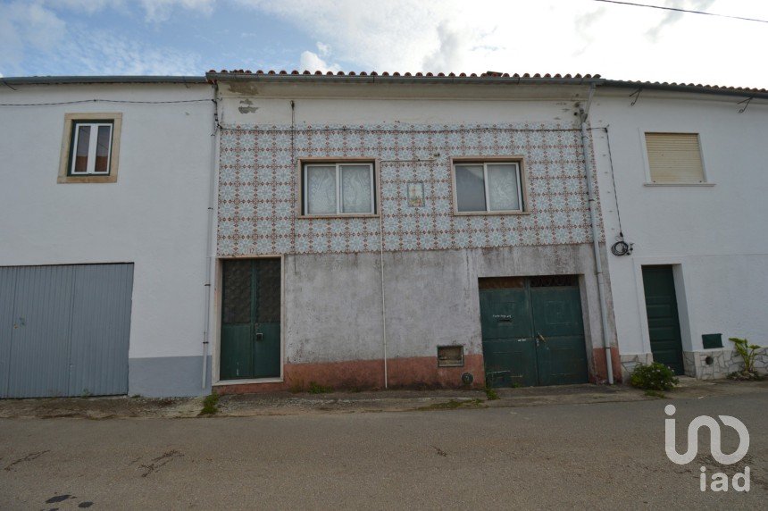 Casa de aldeia T2 em São Miguel, Santa Eufémia e Rabaçal de 67 m²