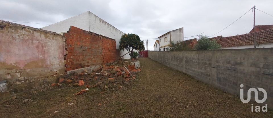 Village house T2 in Aveiras de Cima of 88 m²