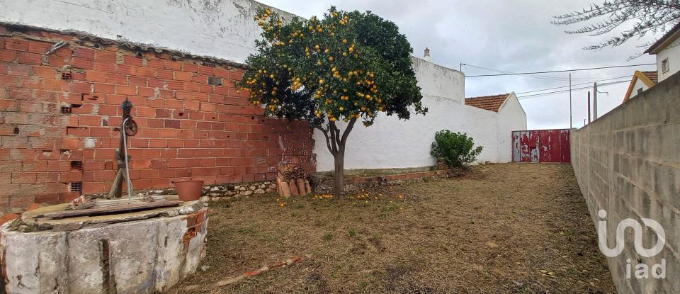 Village house T2 in Aveiras de Cima of 88 m²