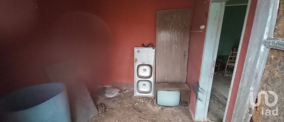 Village house T2 in Aveiras de Cima of 88 m²