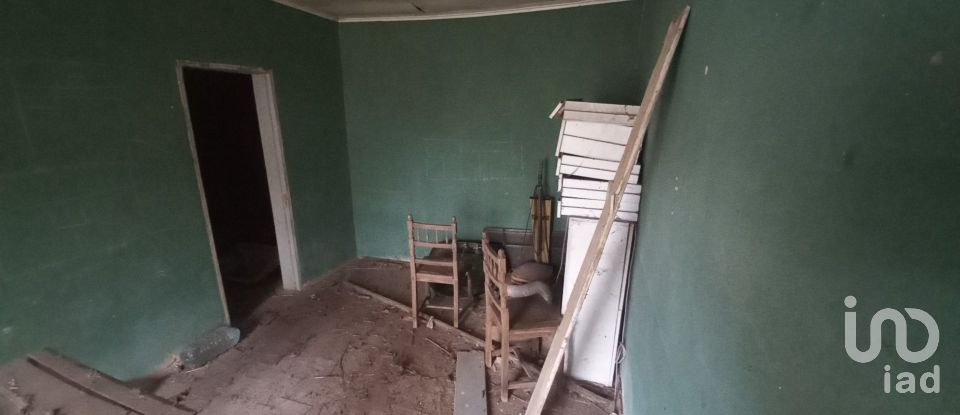 Village house T2 in Aveiras de Cima of 88 m²