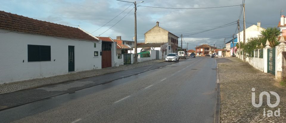 Village house T2 in Aveiras de Cima of 88 m²