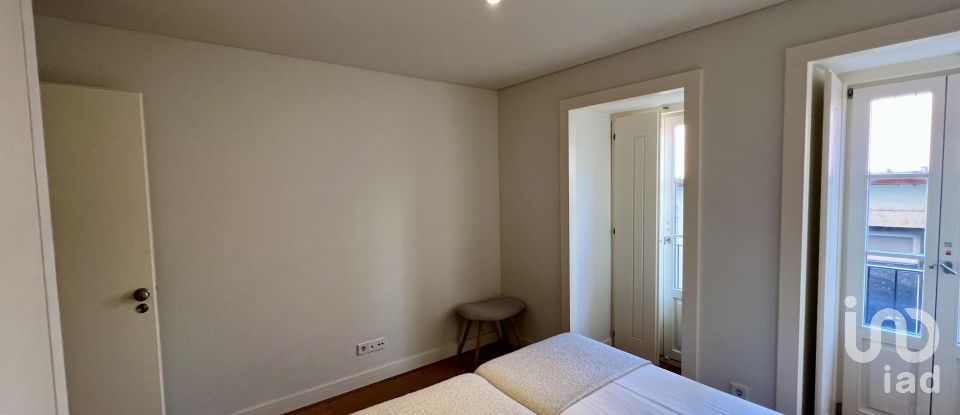 Apartment T2 in Santa Maria Maior of 86 m²