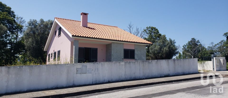 House T4 in Campos e Vila Meã of 108 m²