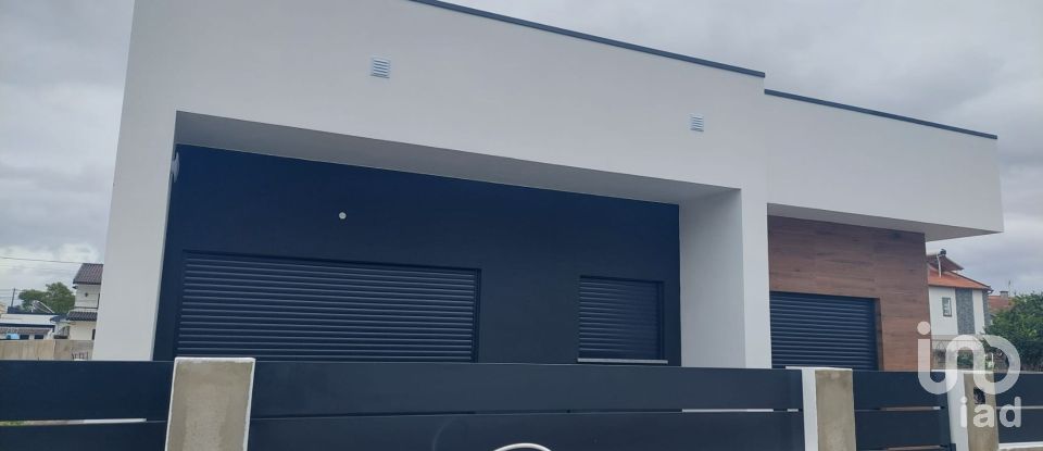 Gîte T3 à Fernão Ferro de 174 m²