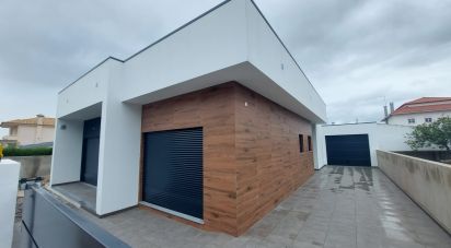 Gîte T3 à Fernão Ferro de 174 m²
