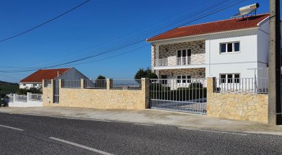 House T6 in Santo Quintino of 873 m²