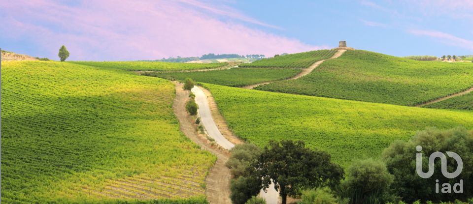 Terrain à Carnota de 8 480 m²