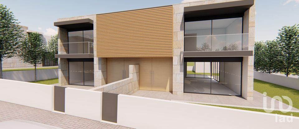 Terreno urbano em Campos e Vila Meã de 406 m²