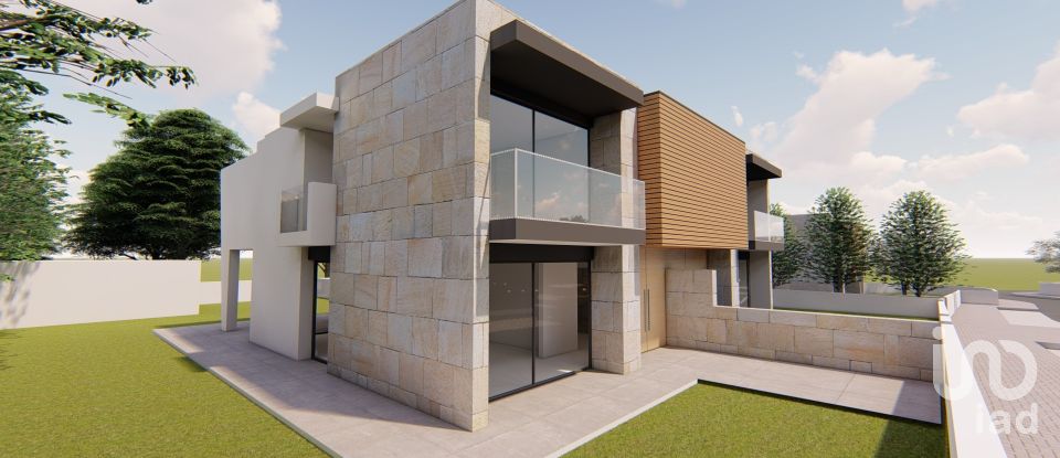 Building land in Campos e Vila Meã of 410 m²