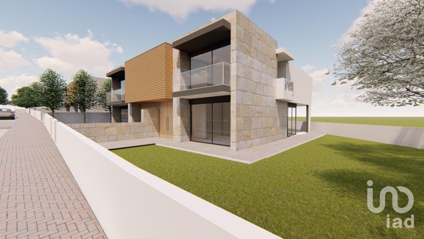 Building land in Campos e Vila Meã of 420 m²