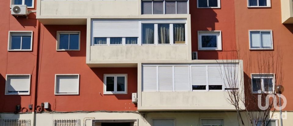 Apartment T3 in Pontinha e Famões of 78 m²
