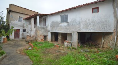 Maison de village T2 à Semide e Rio Vide de 196 m²