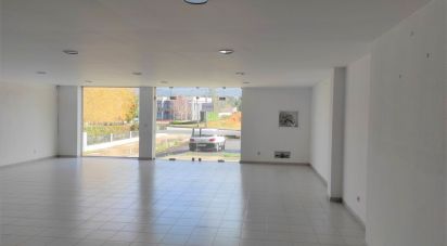 Surface diverse à Gandra e Taião de 430 m²