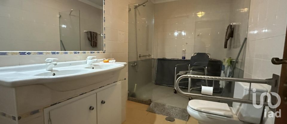 Mansion T6 in São Pedro de Agostém of 358 m²