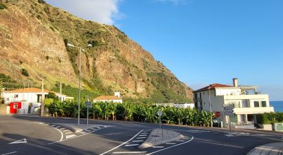 Building land in Madalena do Mar of 962 m²