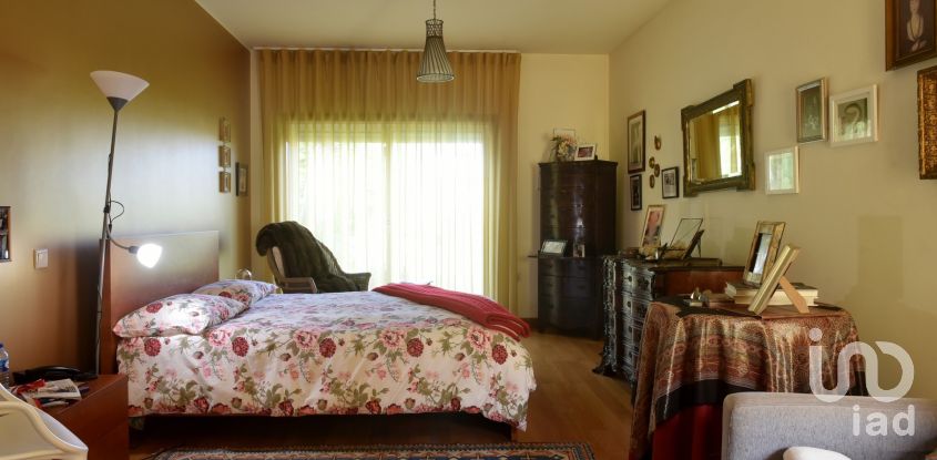 Moradia T6 em Oliveirinha de 470 m²