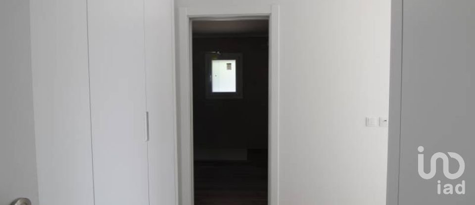 Casa T4 em Azeitão (São Lourenço e São Simão) de 171 m²
