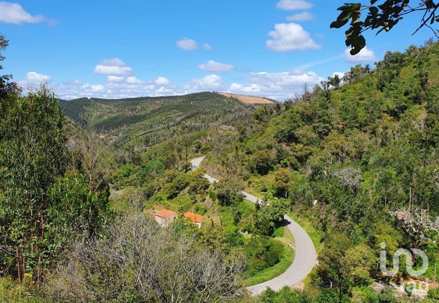 Terrain à Monchique de 1 400 m²