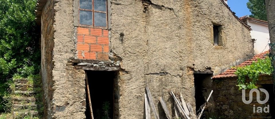 Maison de village T0 à Pedrógão Grande de 181 m²