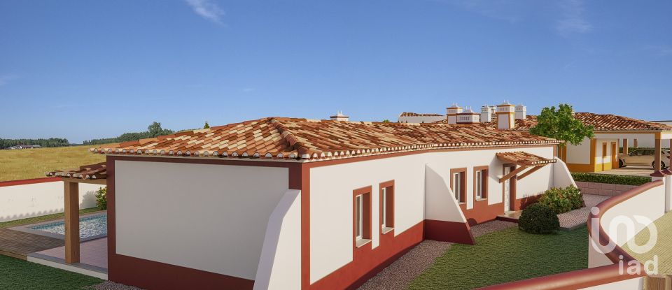 Maison traditionnelle T3 à Caldas da Rainha - Santo Onofre e Serra do Bouro de 225 m²