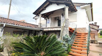 Maison traditionnelle T5 à Pinheiros de 210 m²